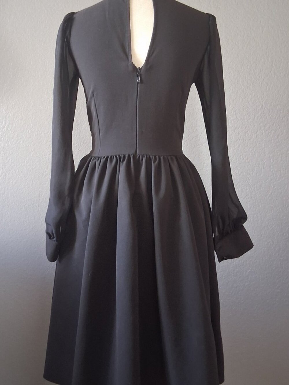 Dicontinued Deandri Nosferatu Dress Small (collar included) - Picture 4 of 8